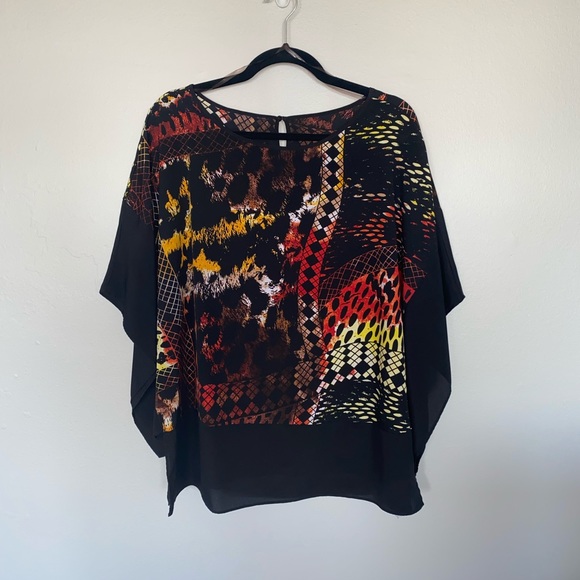 Multi-Color Flair Blouse - Picture 4 of 5